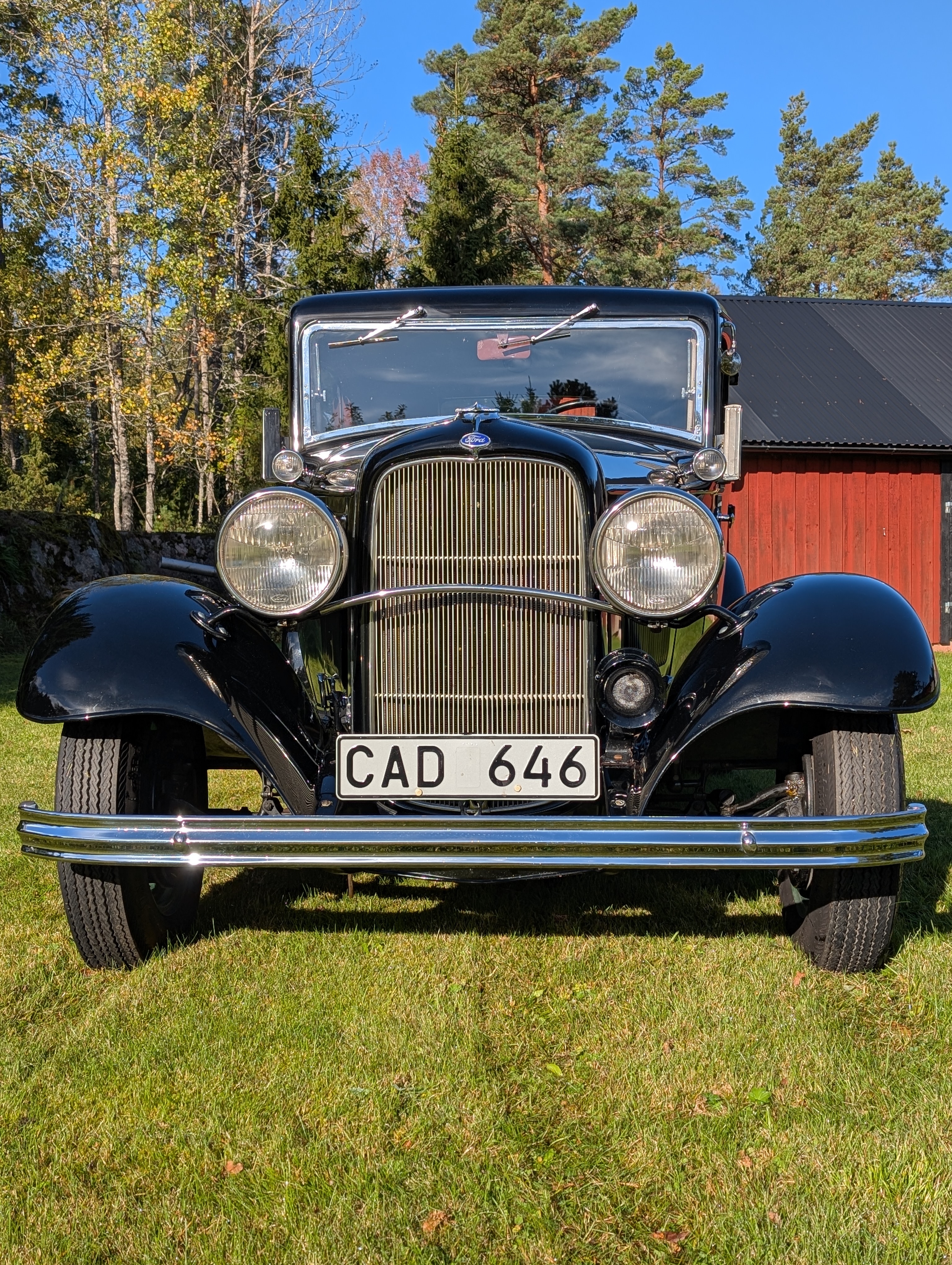Ford Tudor Model 18 Sedan 3.6 V8 Manuell 1932, bild 3/10