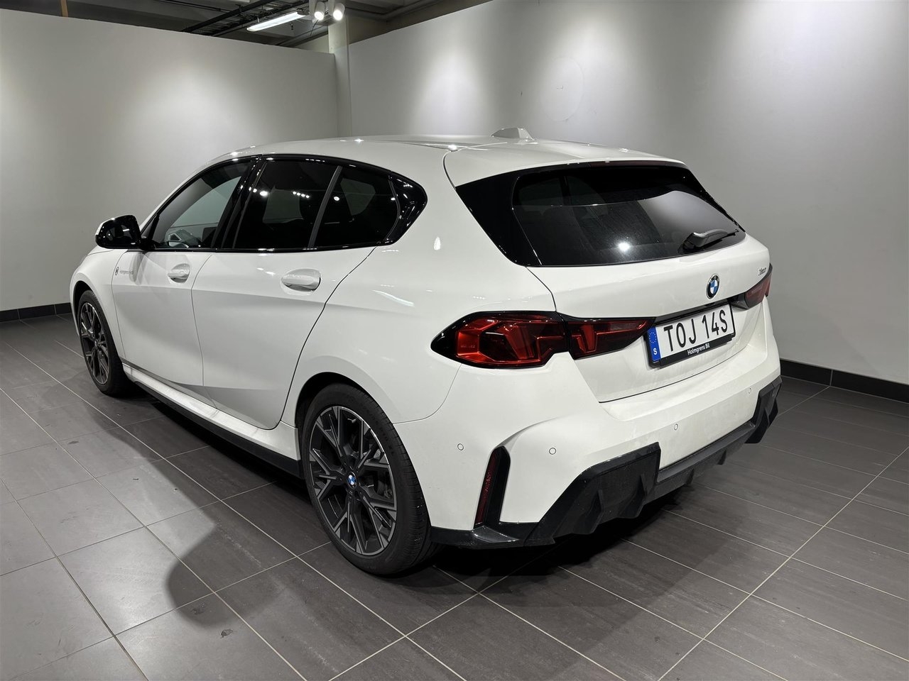 BMW 120 M Sport Aut 2026, kuva 2/2