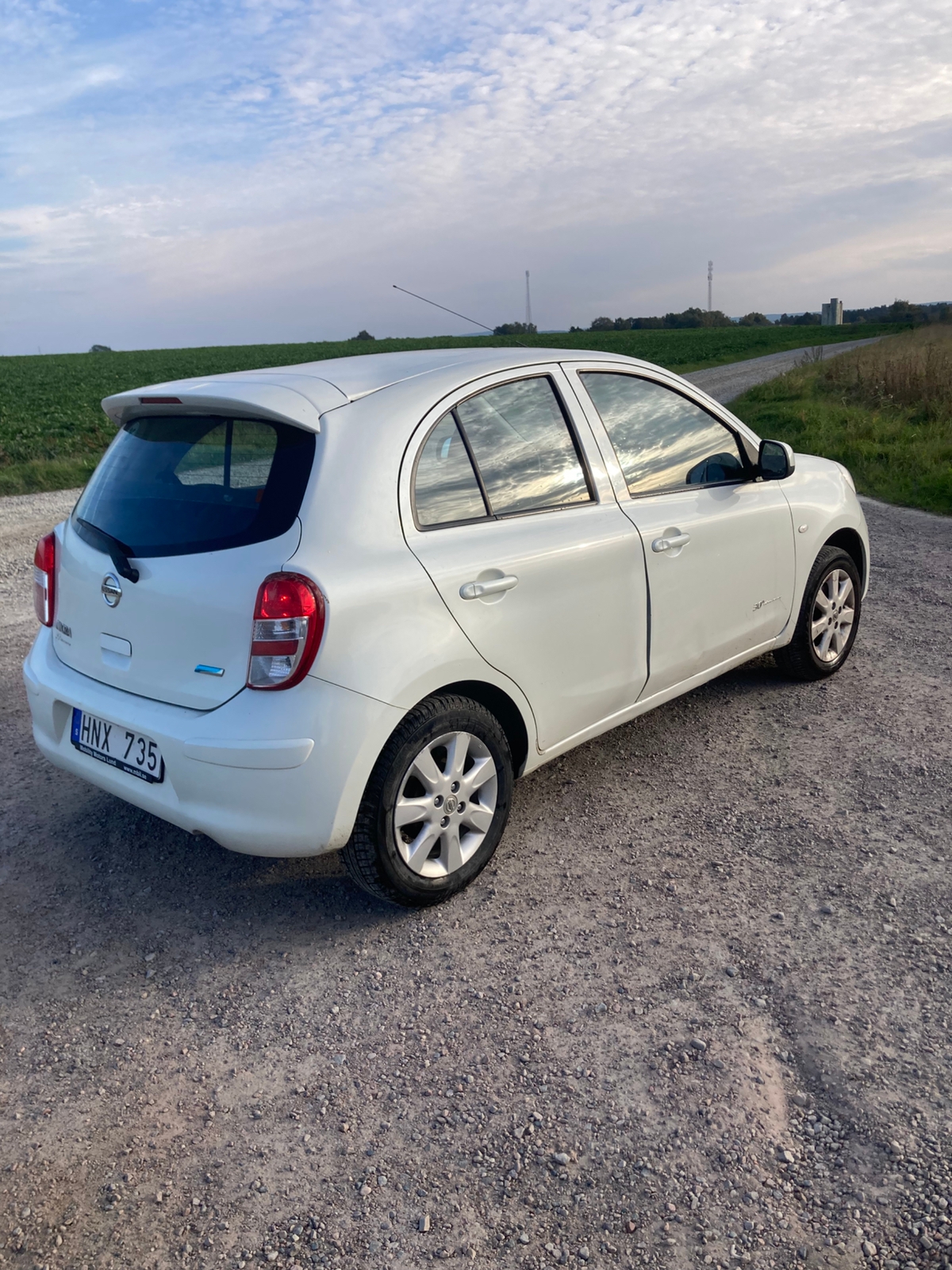 Nissan Micra 1.2 Manuell 2013, kuva 2/5