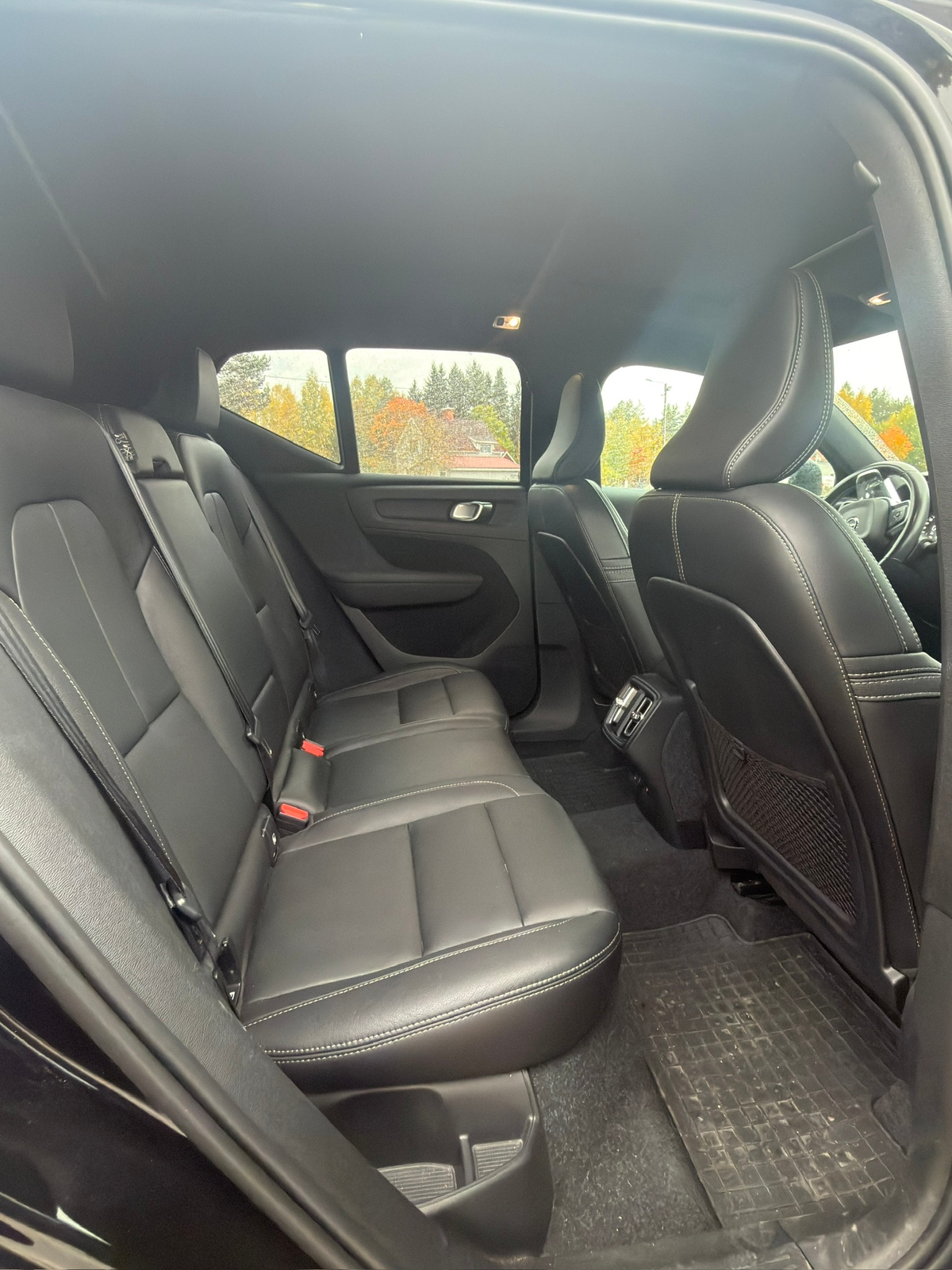 Volvo XC40 D4 AWD Geartronic 2021, bild 8/8