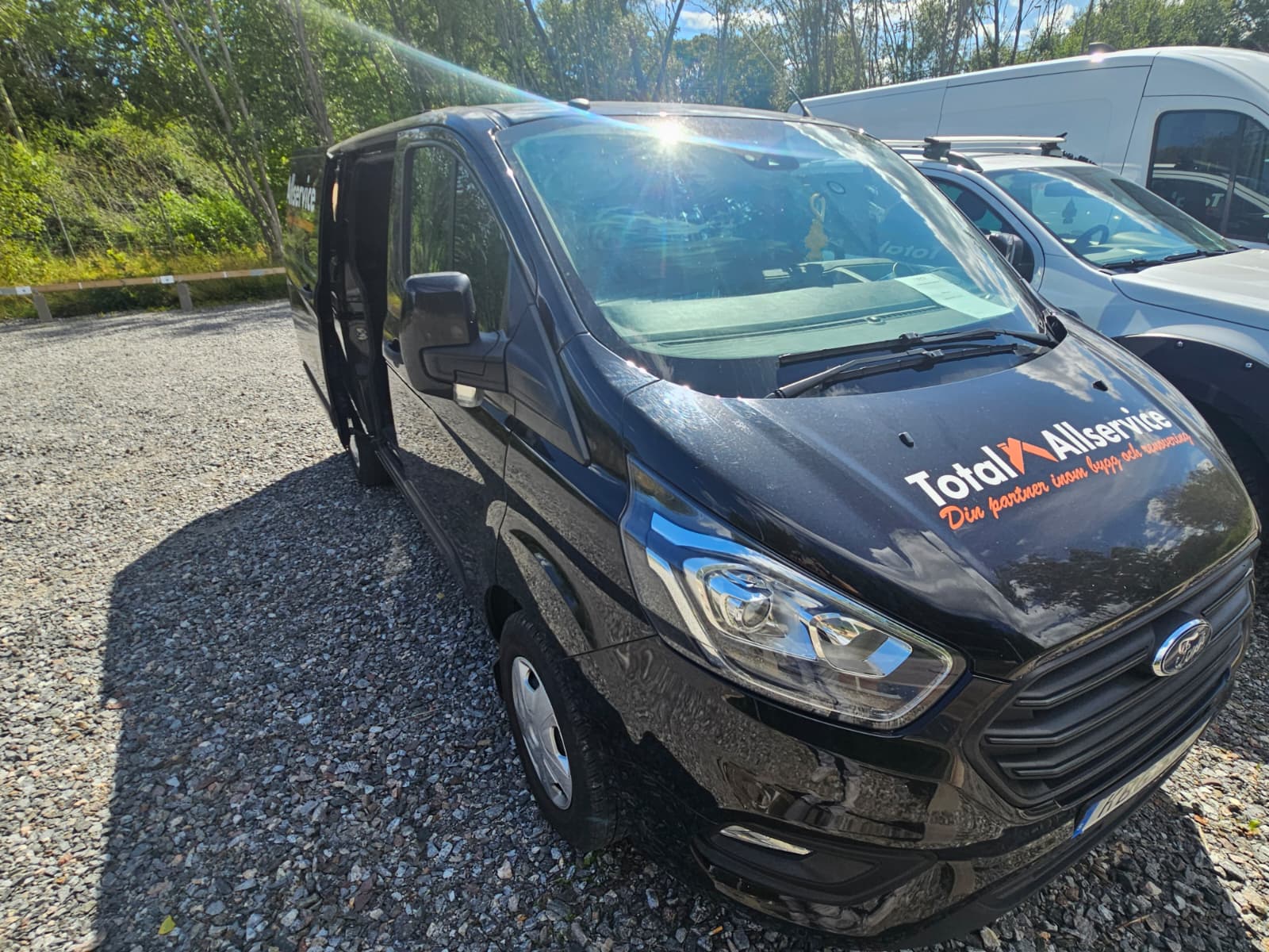 Ford Transit Custom 280 2.0 TDCi Manuell 2018, bild 2/10