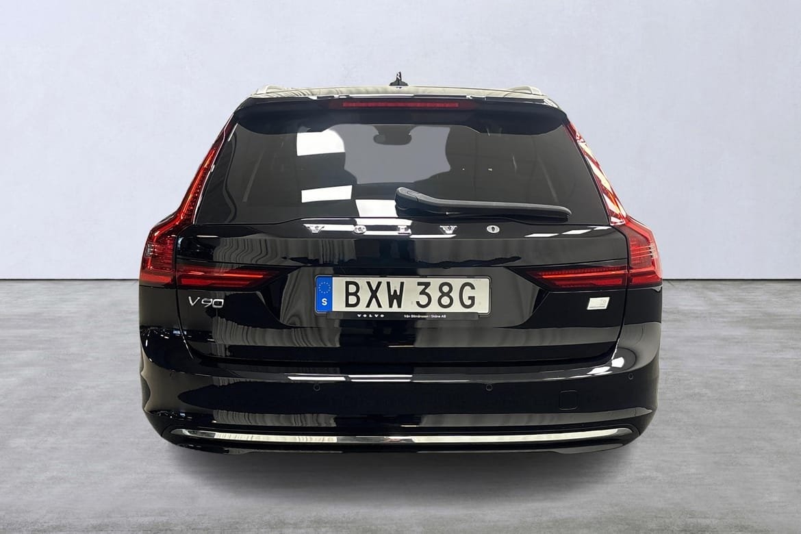 Volvo V90 Recharge T6 Core Edition 2024, photo 5/10