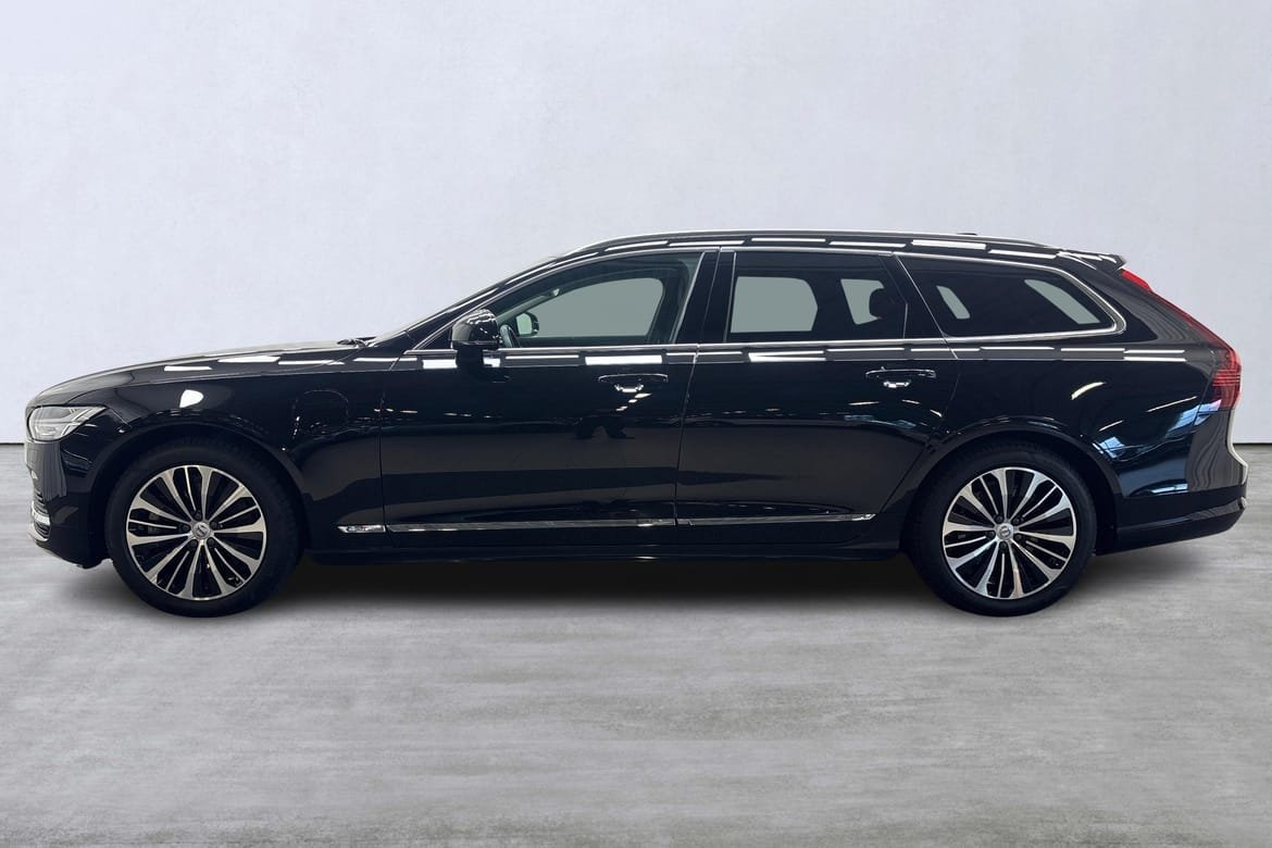 Volvo V90 Recharge T6 Core Edition 2024, photo 2/10