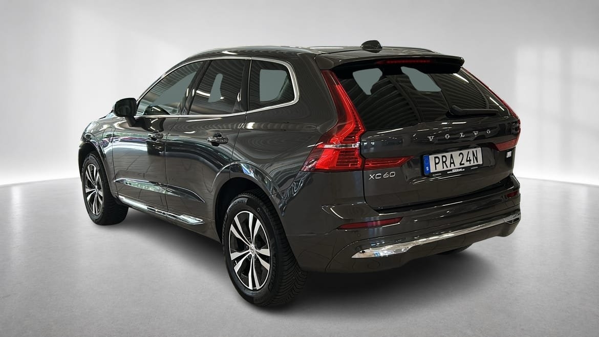 Volvo XC60 Recharge T6 Core Edition 2023, bild 2/10