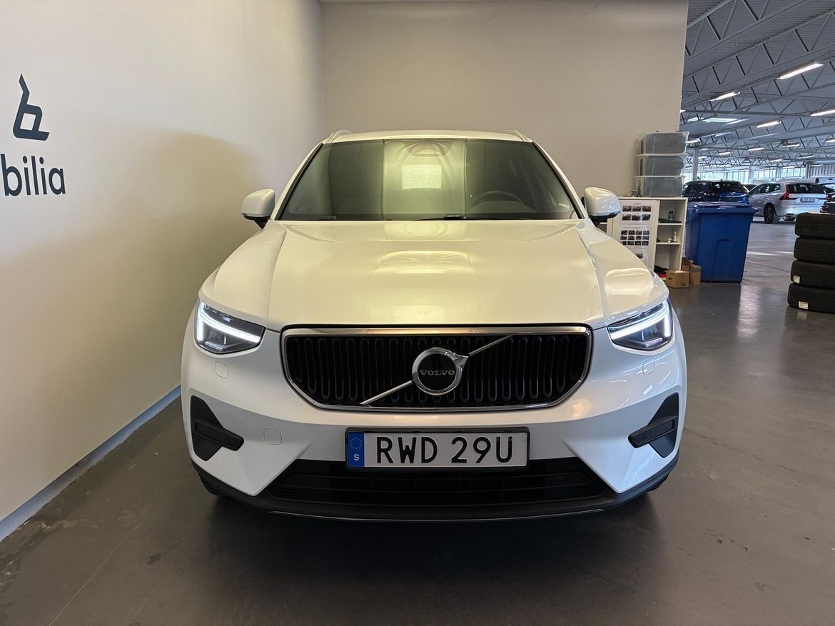 Volvo XC40 B4 FWD Bensin Core SE II 2024, bild 2/10