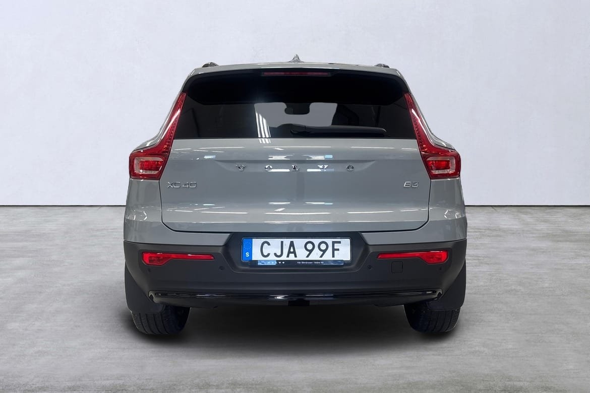 Volvo XC40 B3 FWD Bensin Plus Dark 2025, bild 5/10