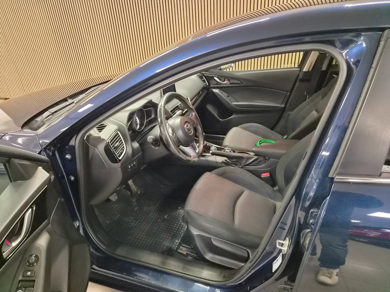 Mazda 3 2014, photo 6/10