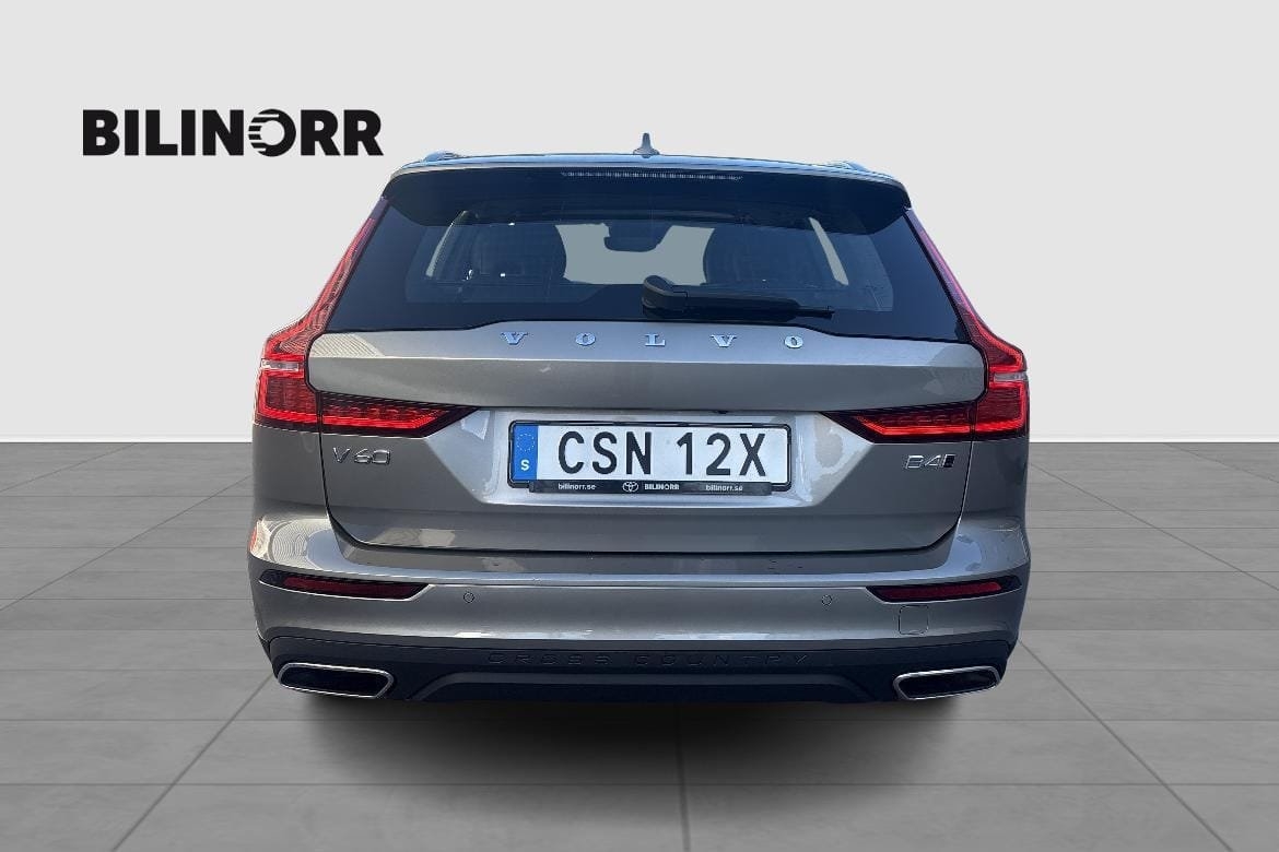 Volvo V60 Cross Country B4 2022, photo 5/10