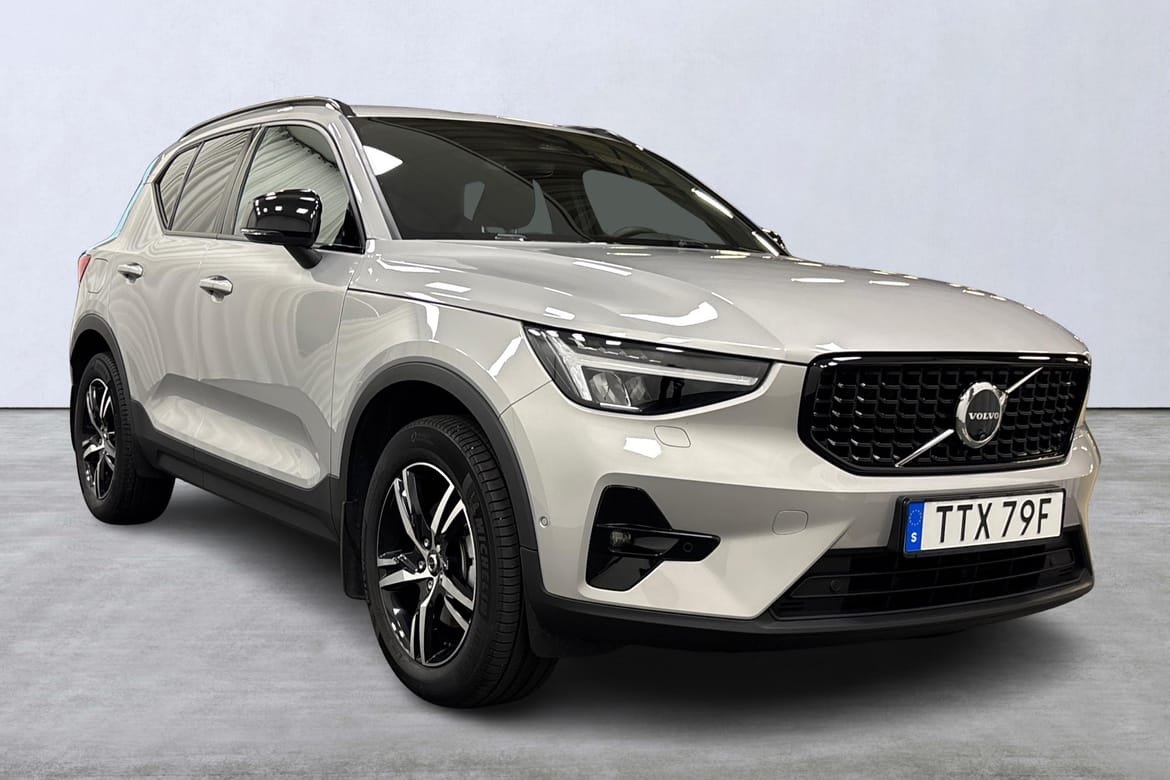 Volvo XC40 B3 FWD Bensin Plus Dark 2025, bild 6/10