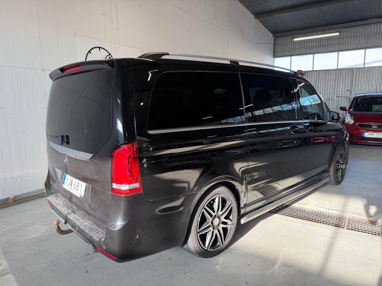 Mercedes-Benz V 2017, bild 4/10
