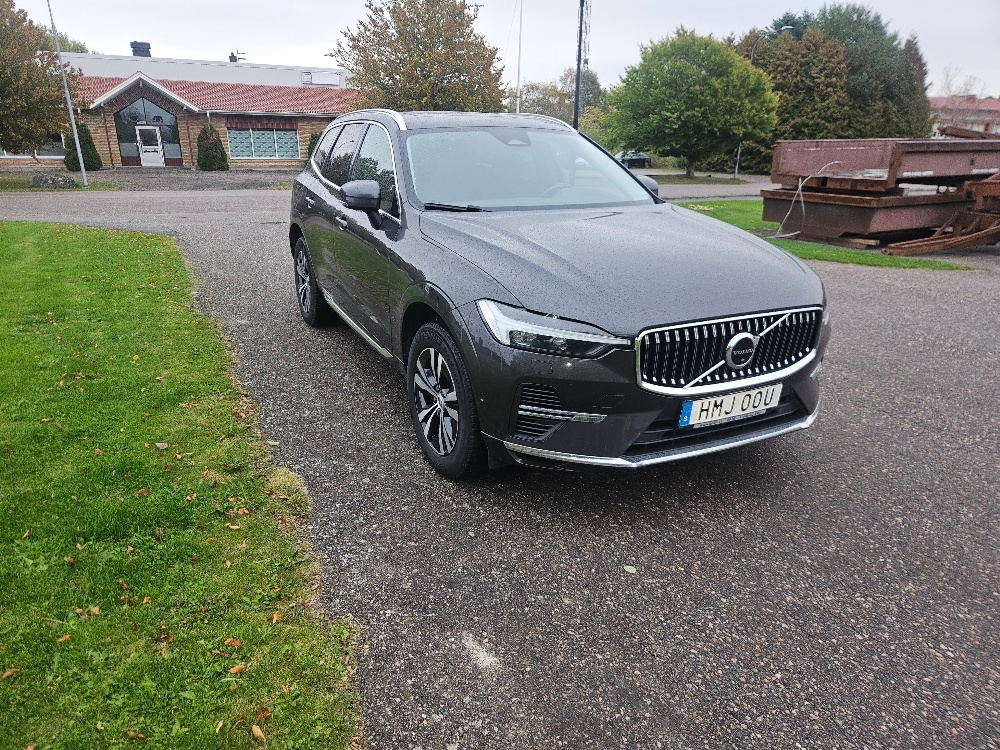 Volvo XC60 Recharge T6 AWD Geartronic 2023, photo 5/10