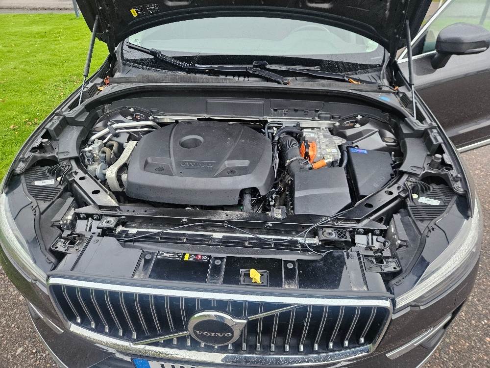 Volvo XC60 Recharge T6 AWD Geartronic 2023, photo 6/10