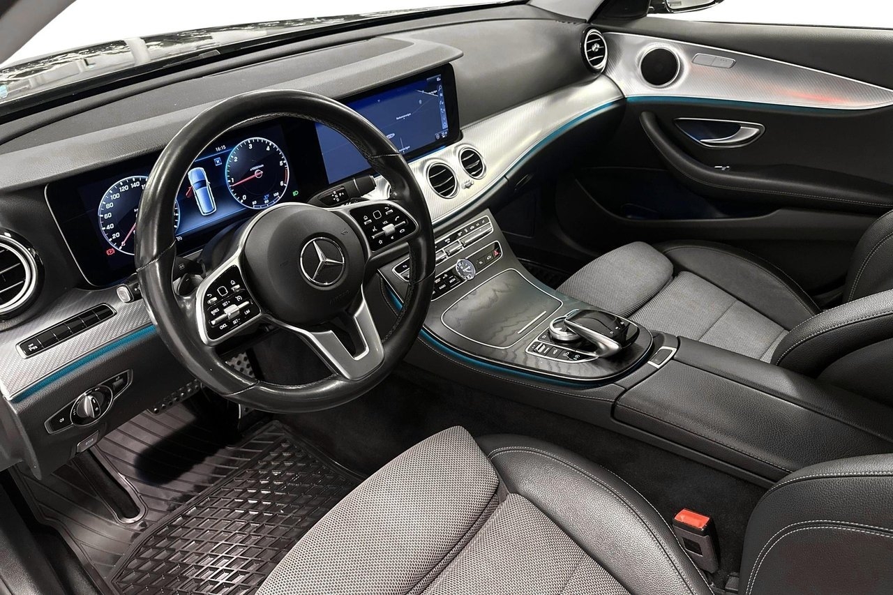 Mercedes-Benz E 2020, photo 6/10