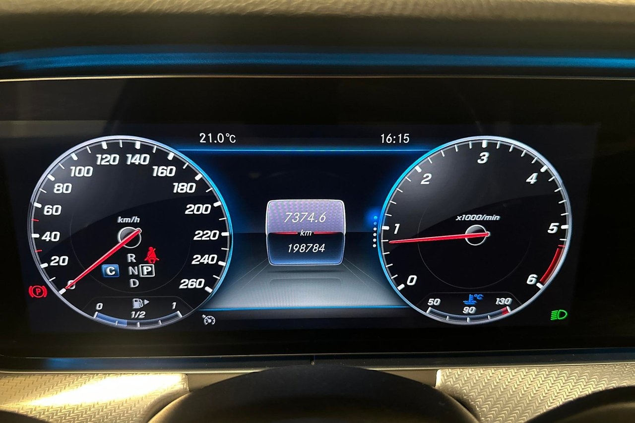 Mercedes-Benz E 2020, photo 5/10
