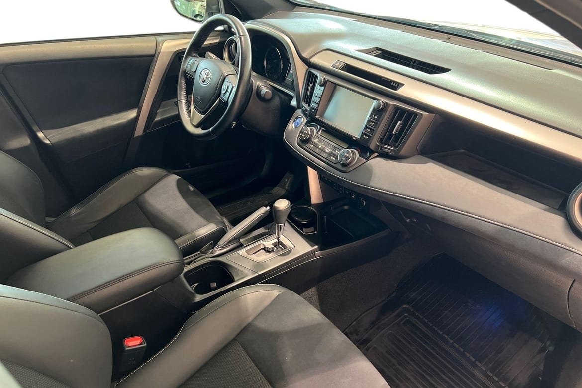 Toyota RAV4 2017, bild 7/10