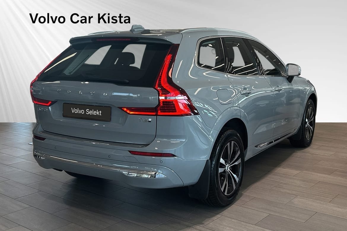 Volvo XC60 T6 Core Nordic Drag Blis Pano 2025, bild 5/10