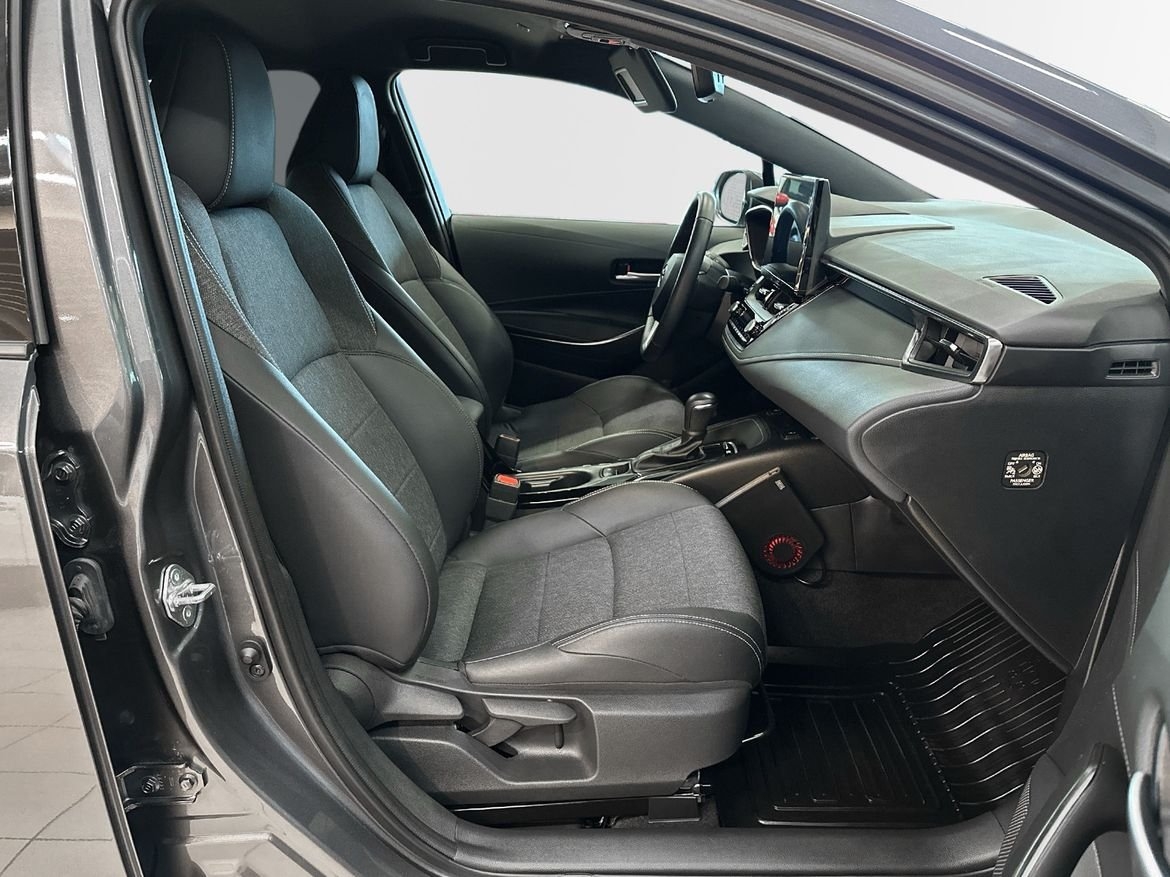 Toyota Corolla 2023, bild 7/10