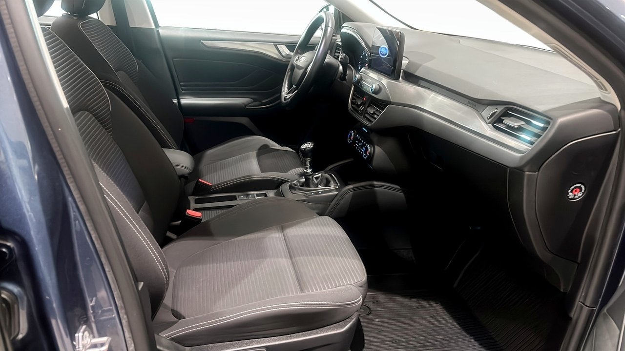 Ford Focus Kombi 1.0 EcoBoost Titanium 2019, bild 3/10
