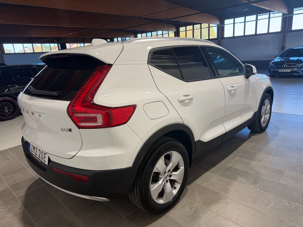 Volvo XC40 D3 AWD Momentum 2020, photo 7/10