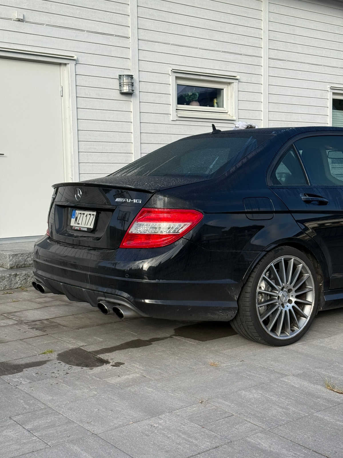 Mercedes-Benz C 63 AMG 7G-Tronic 2008, kuva 5/9
