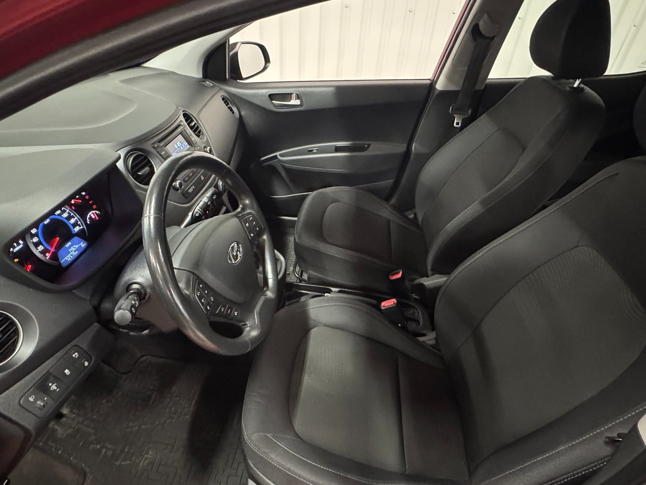 Hyundai i10 1.0 ComfortPlus 2015, bild 7/10
