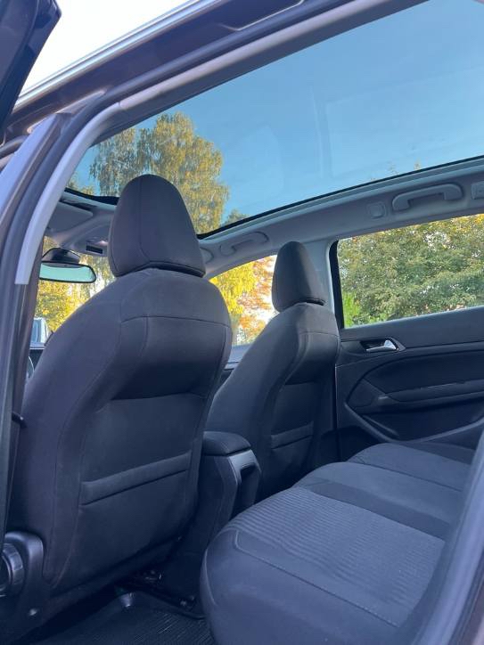Peugeot 308 SW 1.2 PureTech 110 Manuell 2015, bild 6/6