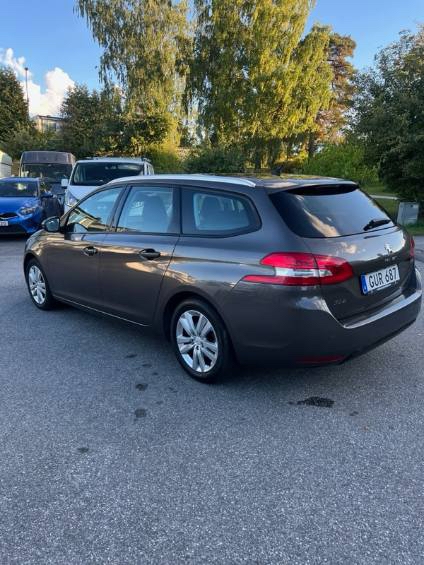 Peugeot 308 SW 1.2 PureTech 110 Manuell 2015, bild 3/6