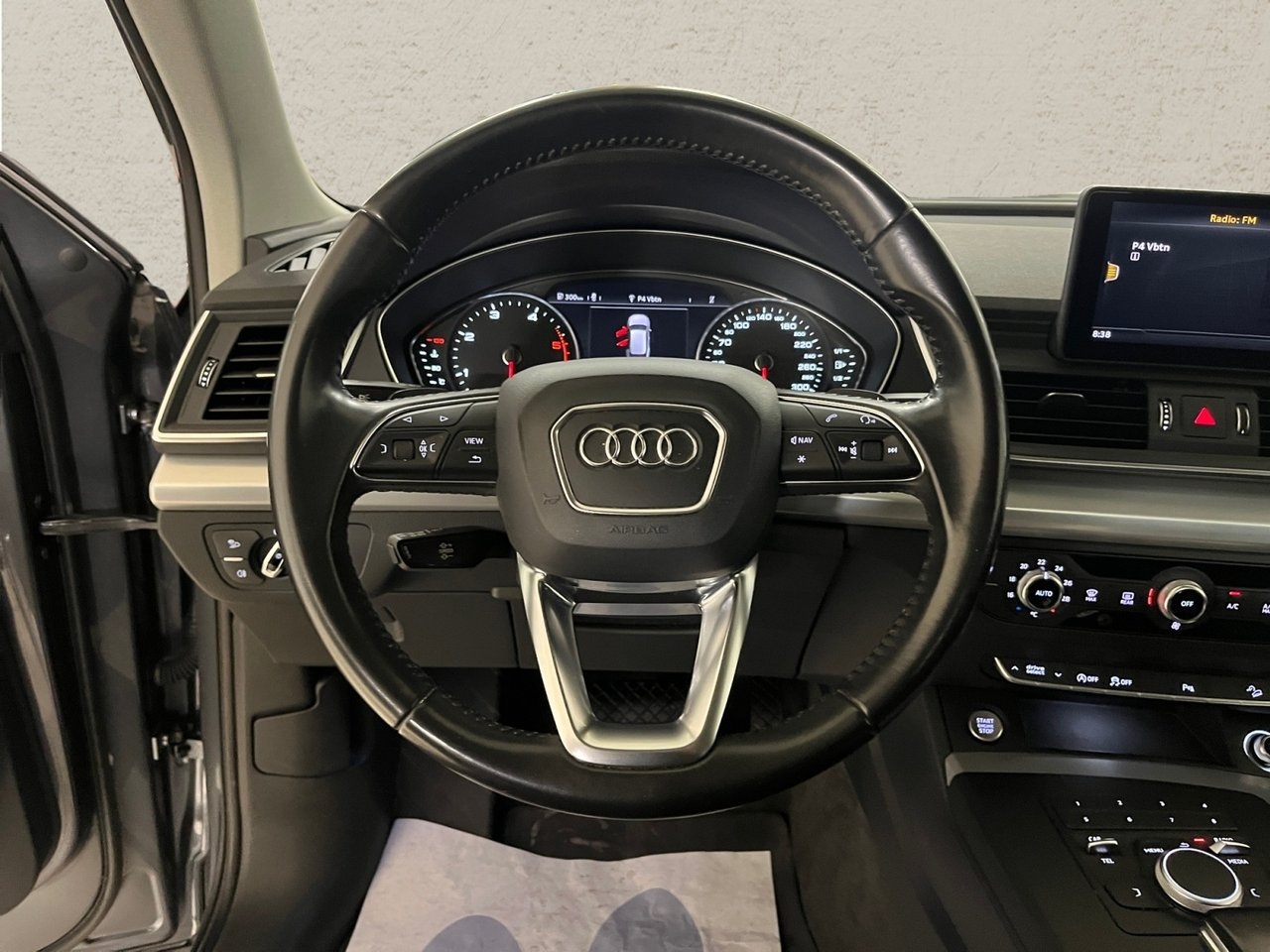 Audi Q5 2017, photo 5/7
