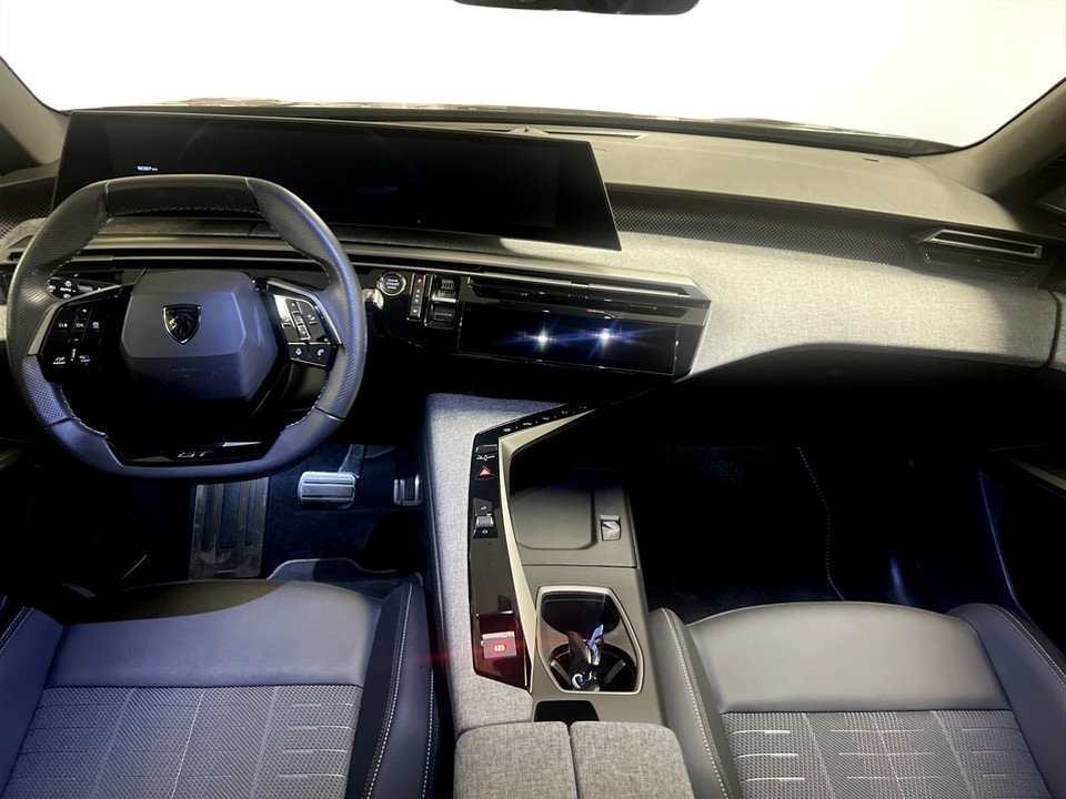 Peugeot 5008 GT Hybrid 145hk Aut 7-SITS 2025, bild 6/10
