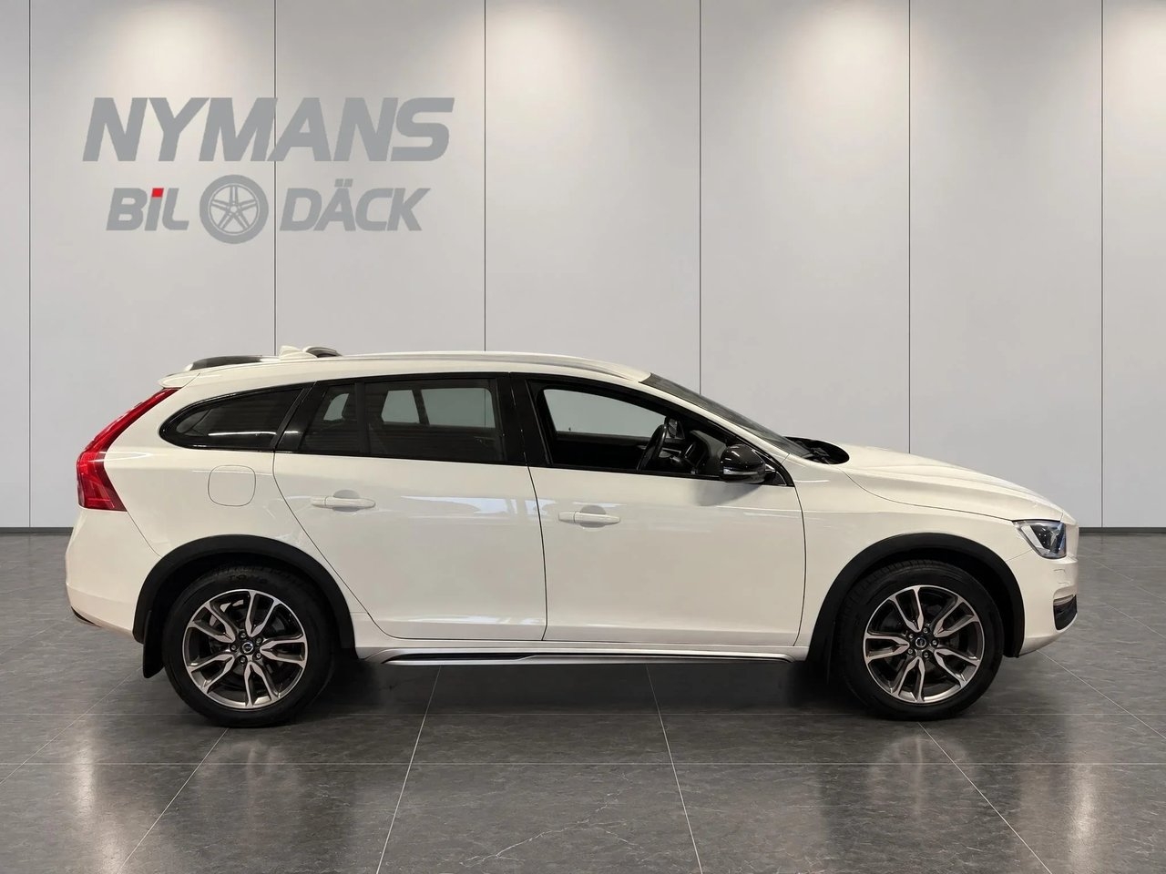Volvo V60 Cross Country 2017, bild 5/10
