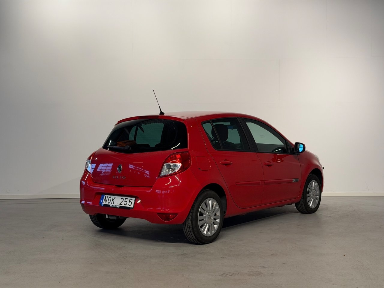 Renault Clio 5-dörrars Halvkombi 1.2 2012, bild 3/10