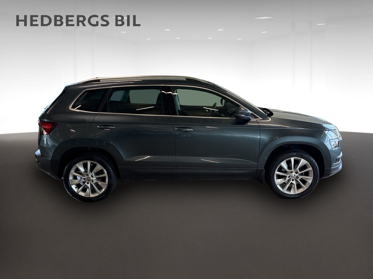 Skoda Karoq 1.5 TSI ACT Style 2021, bild 2/10