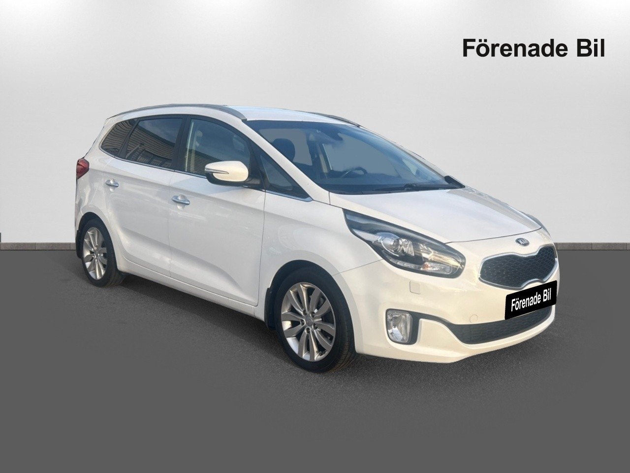 Kia Carens 1,7 CRDI DCT Komfort 7-sits 2015, kuva 3/10