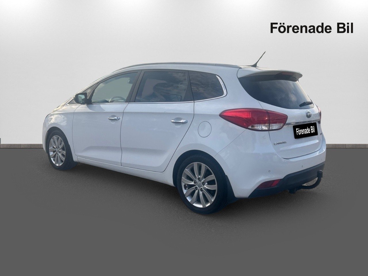 Kia Carens 1,7 CRDI DCT Komfort 7-sits 2015, kuva 6/10