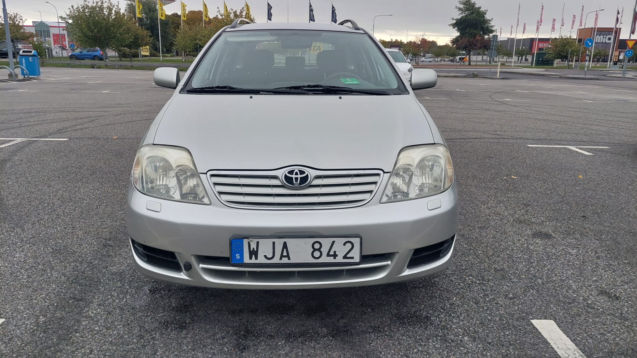 Toyota Corolla Kombi 1.6 VVT-i Manuell 2004, bild 5/7