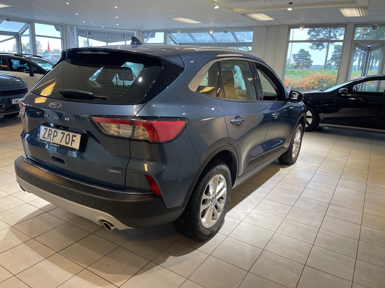 Ford Kuga Plug-In Hybrid E-CVT Euro 6 2023, bild 5/10