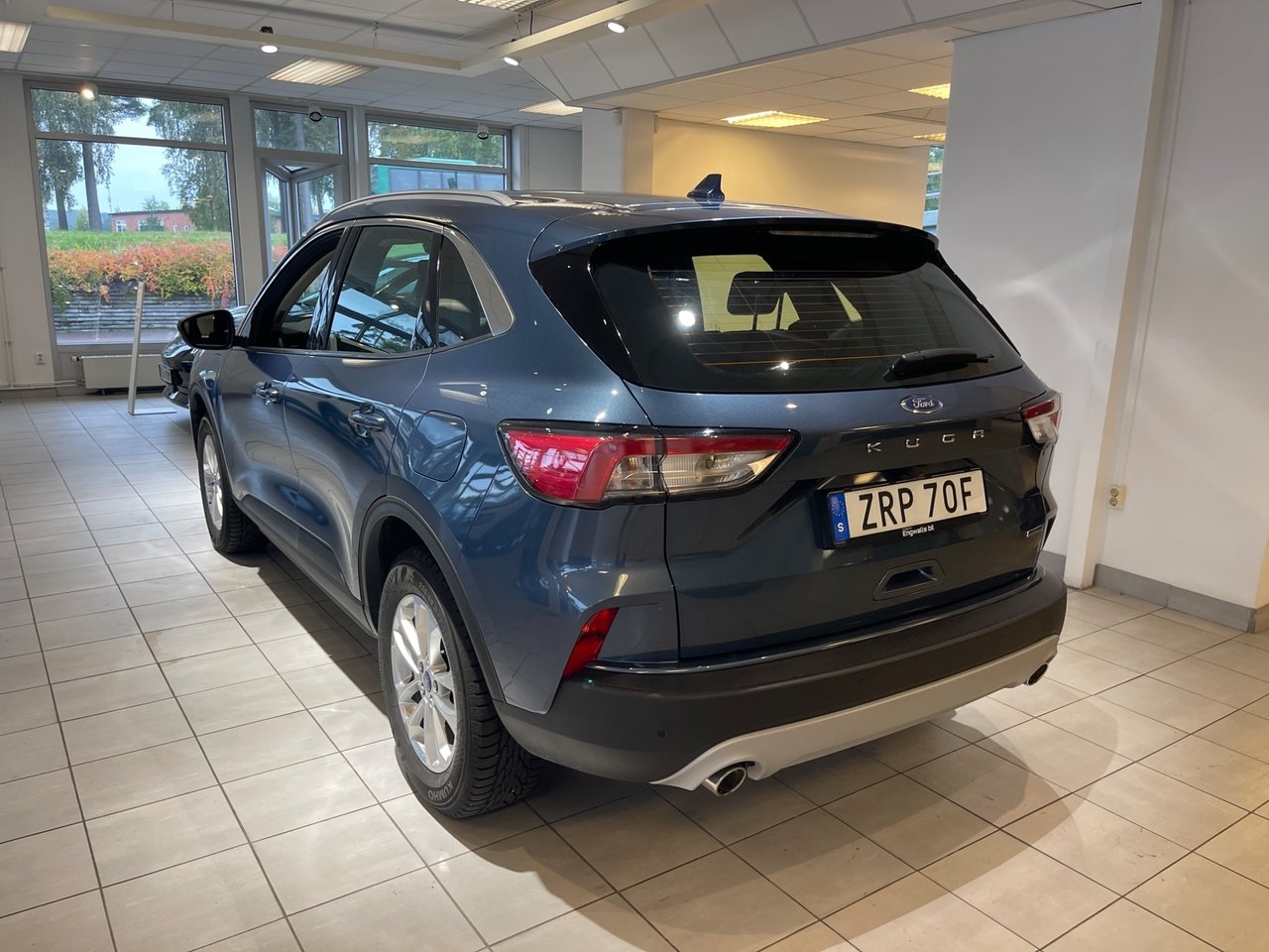 Ford Kuga Plug-In Hybrid E-CVT Euro 6 2023, bild 6/10