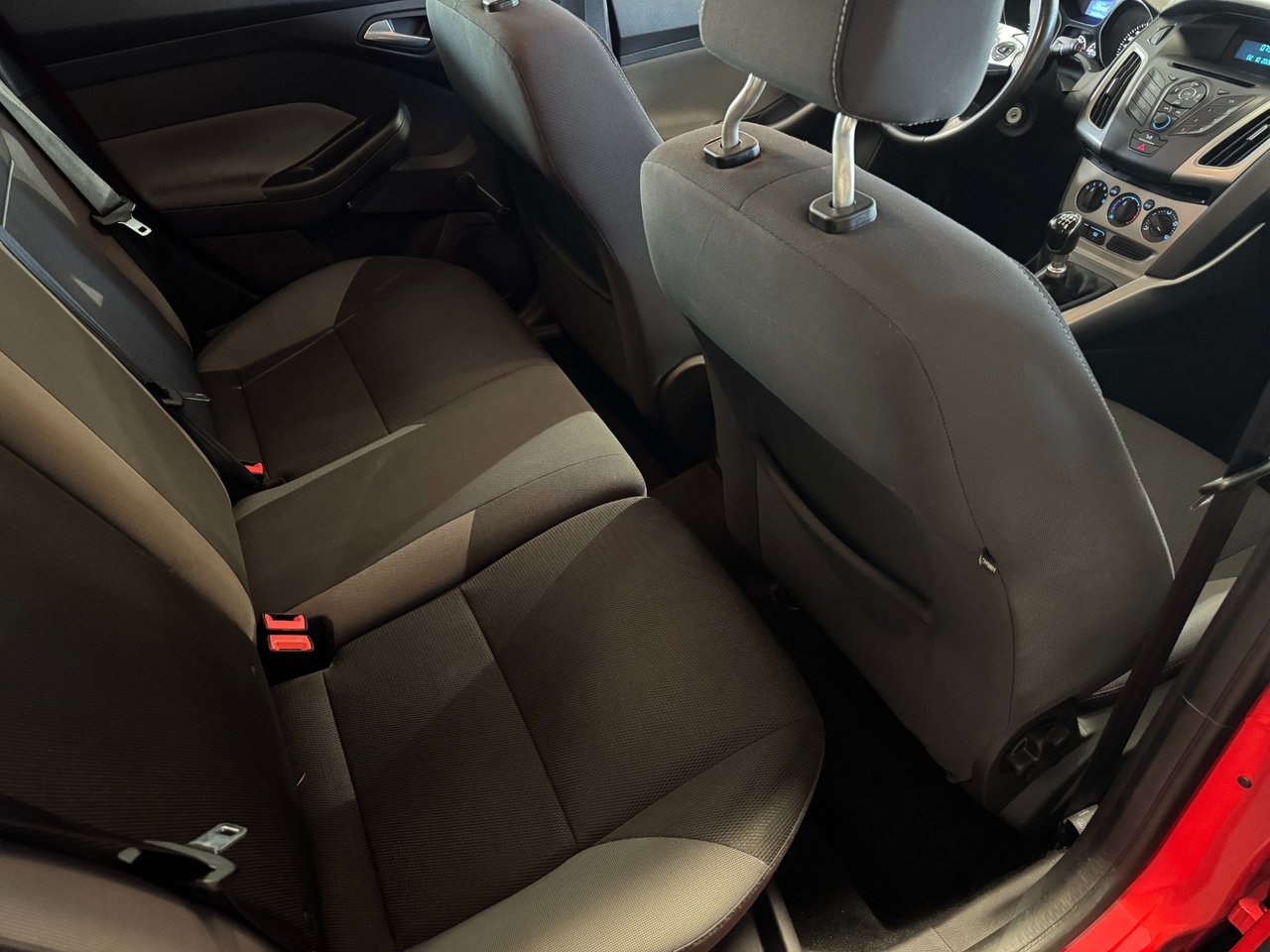 Ford Focus 1.6 EcoBoost Flexifuel 2014, bild 6/9