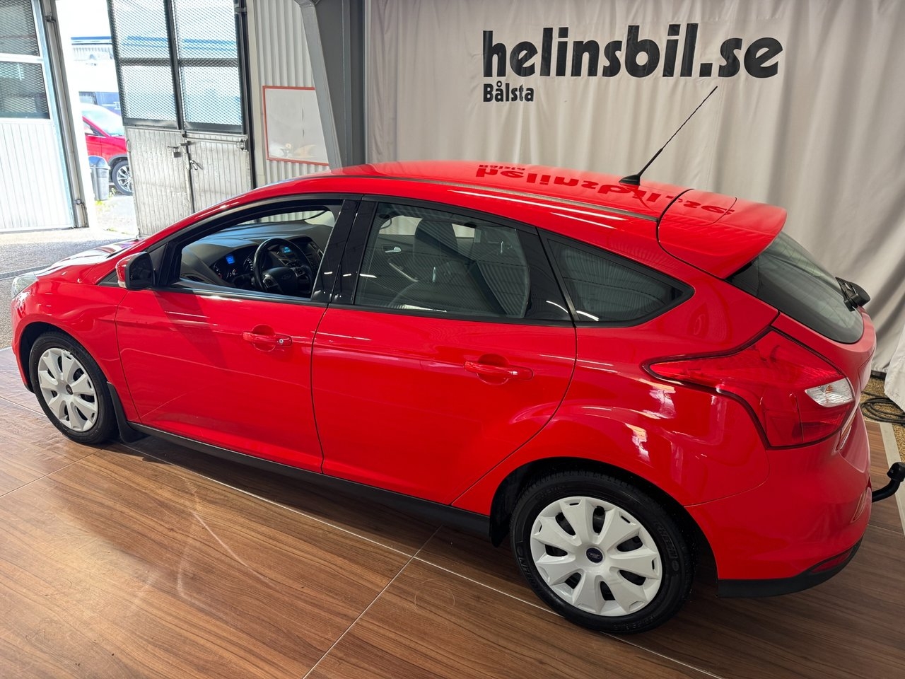 Ford Focus 1.6 EcoBoost Flexifuel 2014, bild 2/9