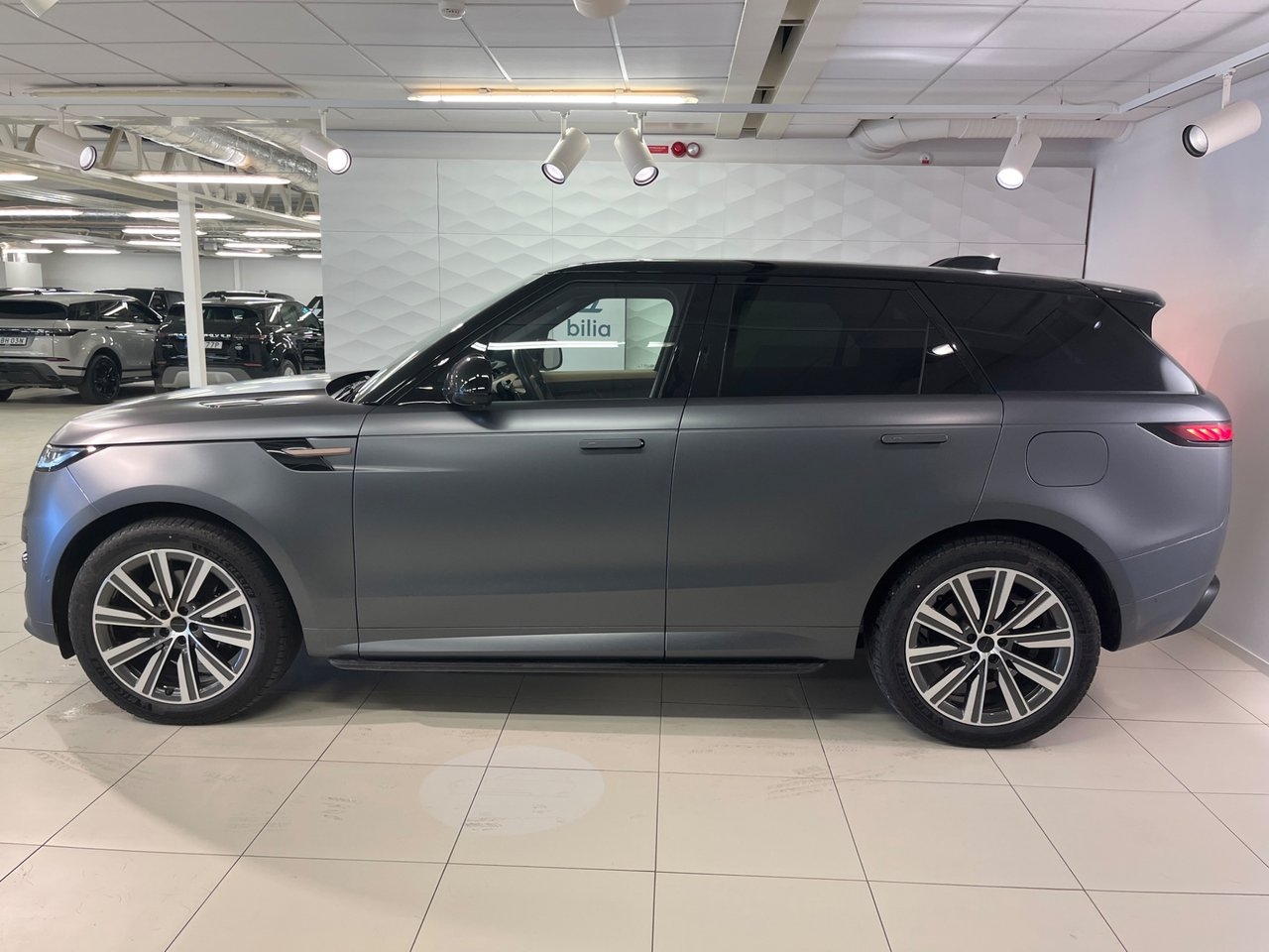 Land Rover Range Rover Sport 2026, kuva 2/6