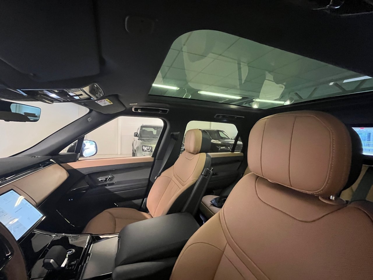 Land Rover Range Rover Sport 2026, kuva 3/6