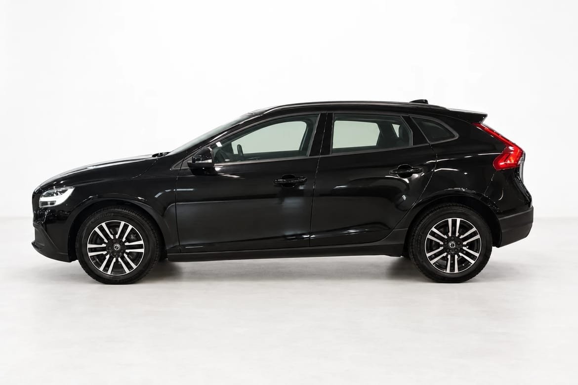 Volvo V40 Cross Country 2018, photo 2/10