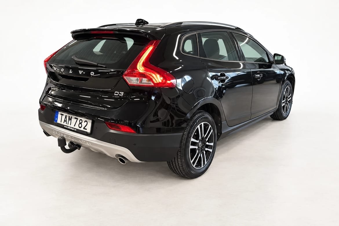 Volvo V40 Cross Country 2018, photo 4/10