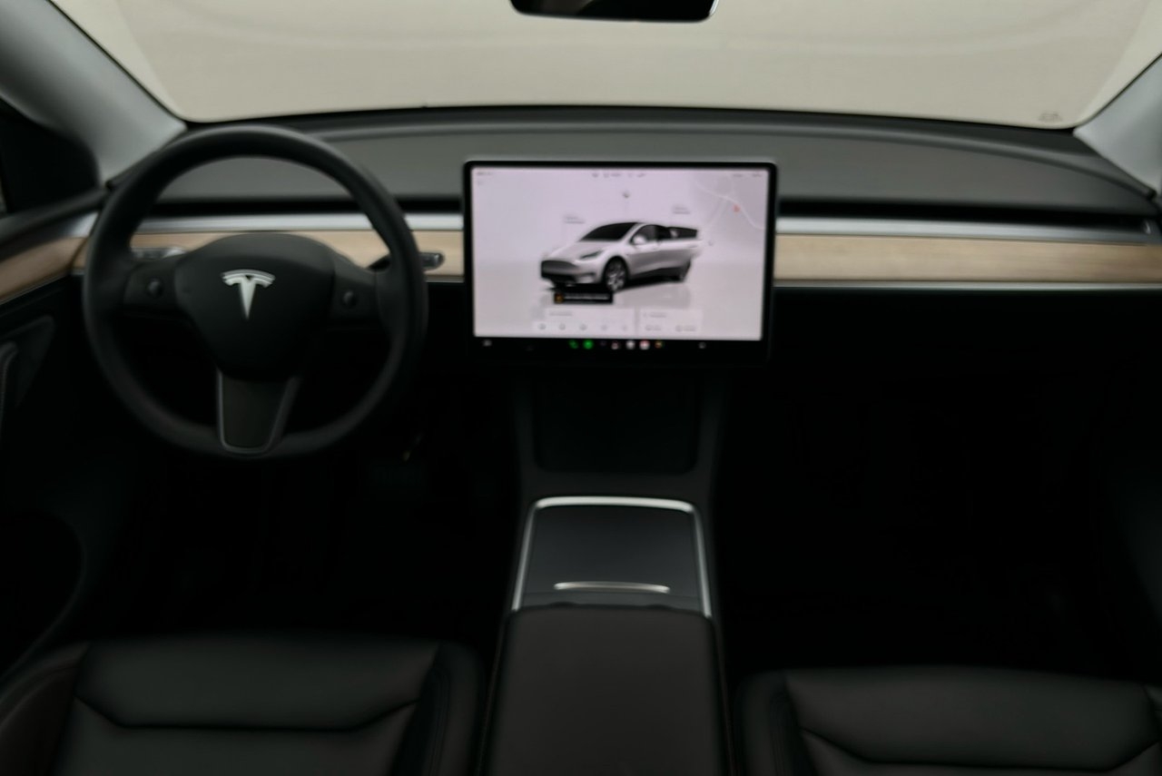 Tesla Model Y 2023, bild 6/10