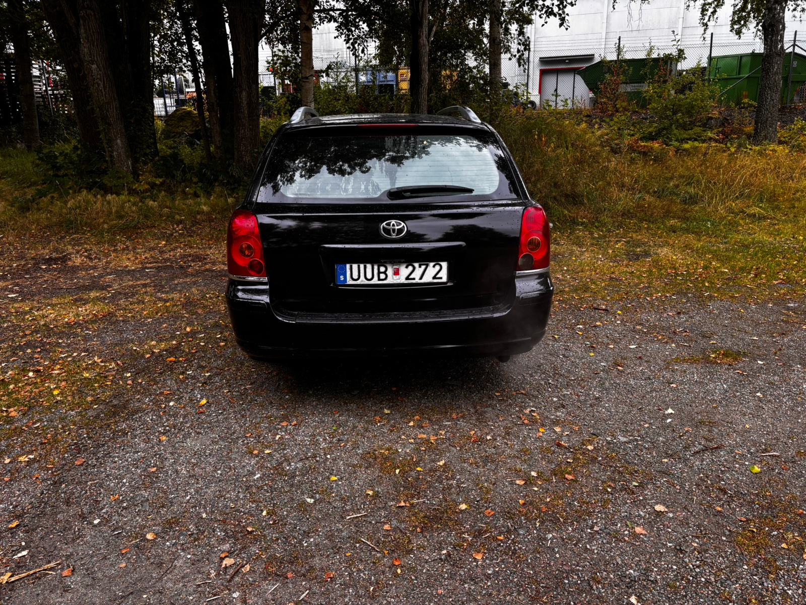 Toyota Avensis 2004, bild 2/4