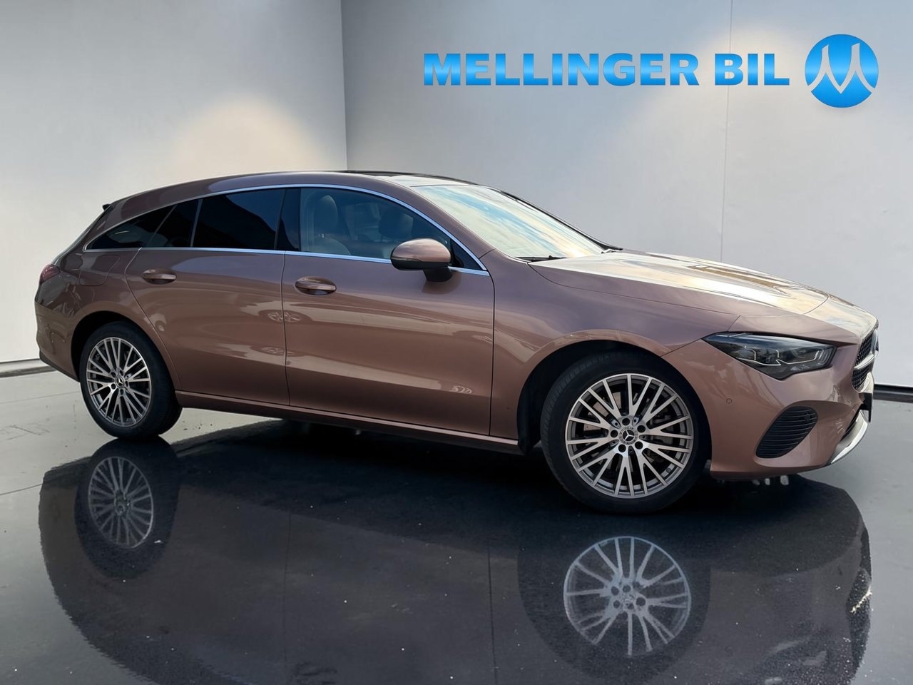 Mercedes-Benz CLA 2024, photo 2/10