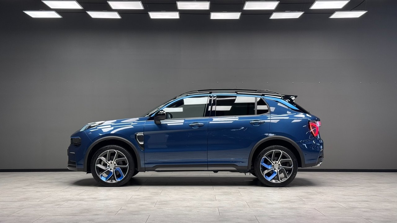 Lynk & Co 01 PHEV DCT 2023, bild 5/10