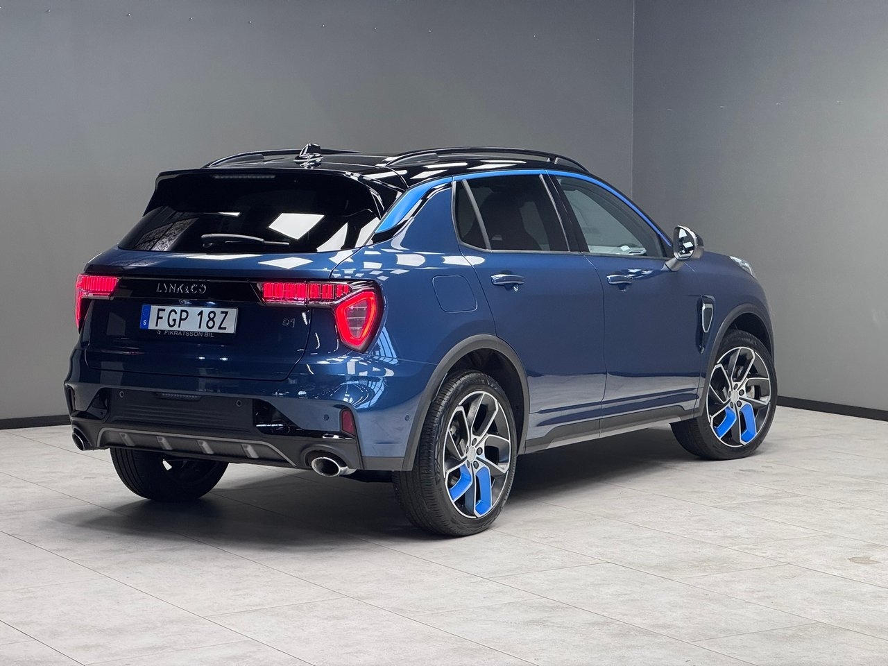 Lynk & Co 01 PHEV DCT 2023, bild 2/10