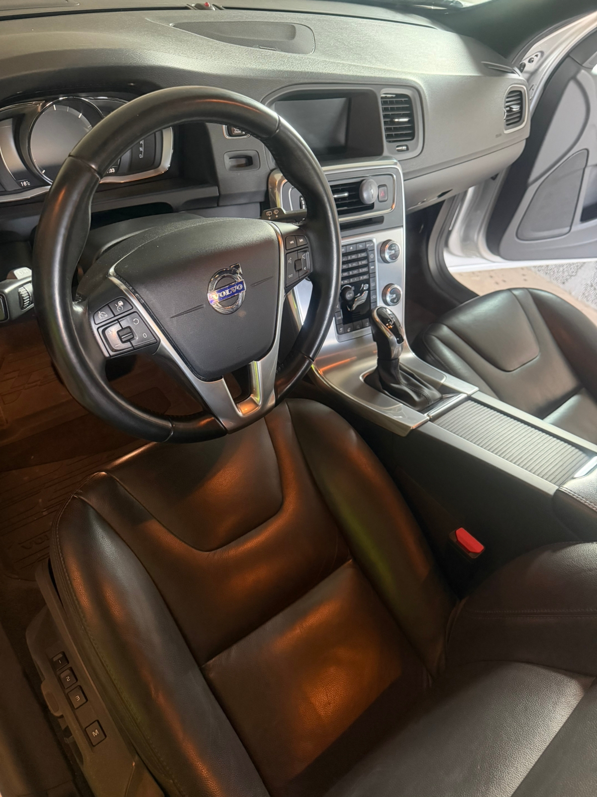 Volvo V60 Cross Country 2017, bild 4/8
