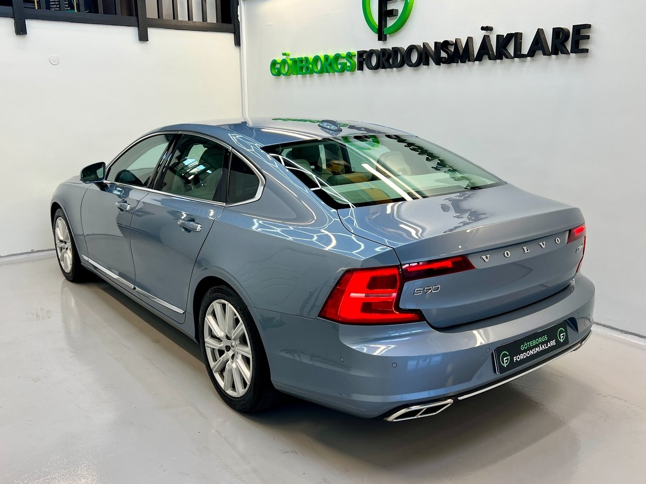 Volvo S90 2017, bild 2/10